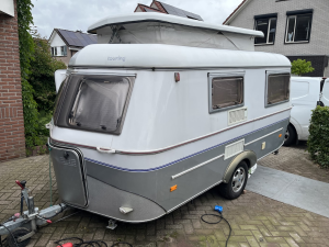 Touring Triton 410 GT montage mover